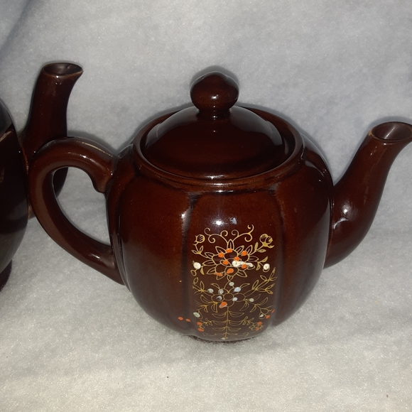 Vintage Ceramic Japanese Teapots - Picture 3 of 7